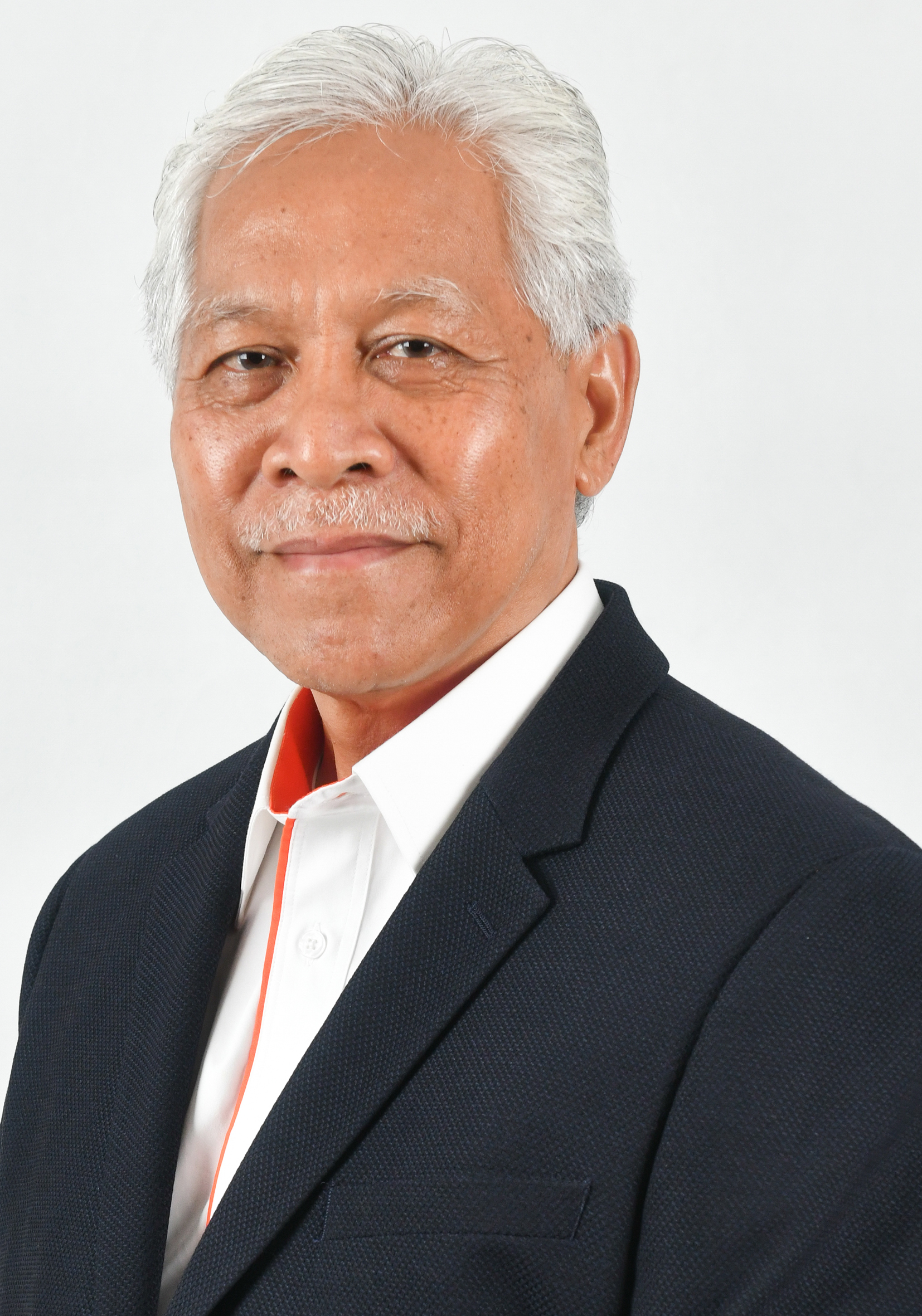 YB Dato' Seri Haji Idris Bin Jusoh